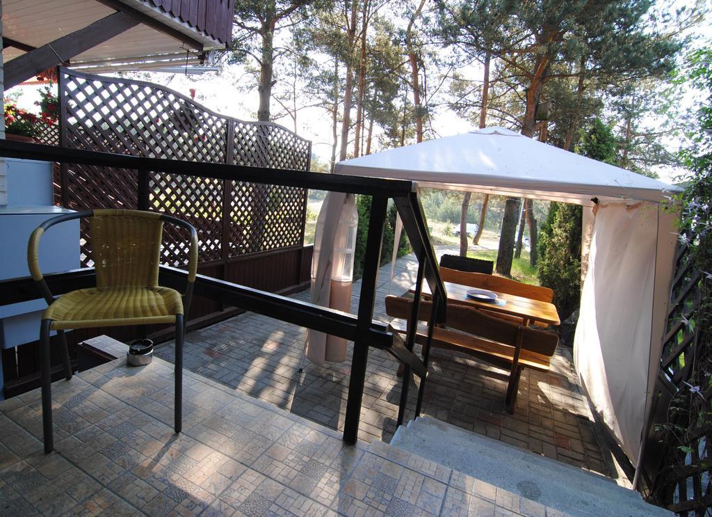 Guesthouse "Nakvyne Pas Zveja" Purvynes Street นิดา ภายนอก รูปภาพ