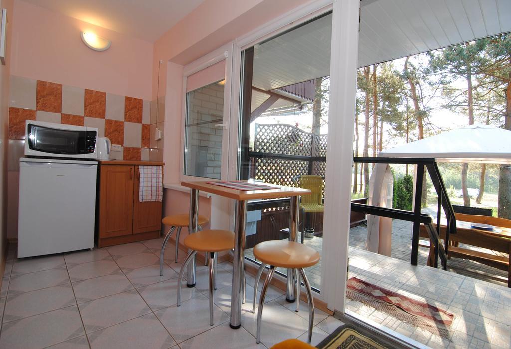 Guesthouse "Nakvyne Pas Zveja" Purvynes Street นิดา ภายนอก รูปภาพ